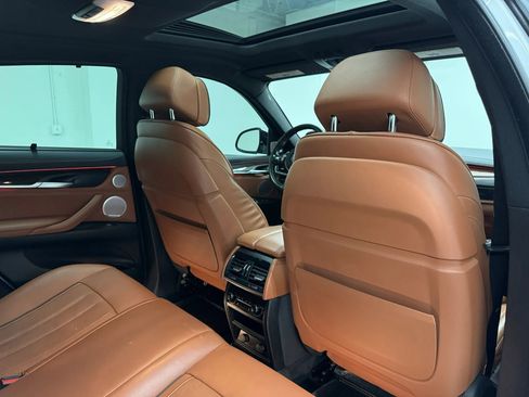 Used 2019 BMW X6 xDrive50i w/ M Sport Package image 14