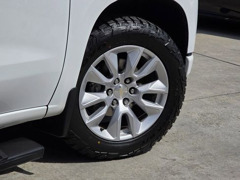 Used 2021 Chevrolet Silverado 1500 Custom image 13