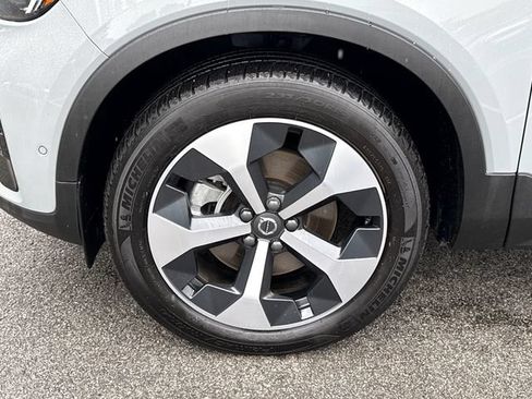 Used 2026 Volvo XC40 B5 Plus AWD/4WD image 15