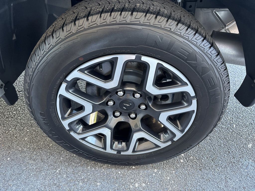 Used 2026 RAM 1500 Laramie AWD/4WD image 30