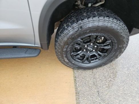 Used 2023 Chevrolet Silverado 1500 ZR2 w/ Technology Package image 9