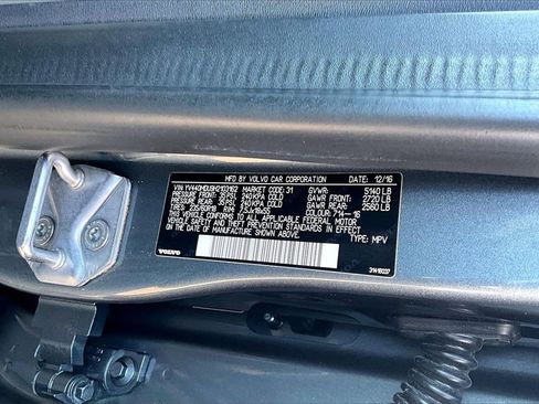 Used 2017 Volvo XC60 T5 Inscription w/ Preferred Option Package image 18