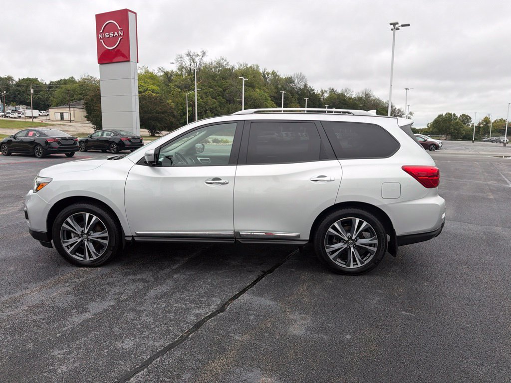 Certified 2019 Nissan Pathfinder Platinum AWD/4WD image 4
