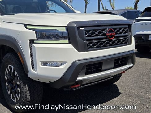 Used 2023 Nissan Frontier PRO-4X w/ Technology Package AWD/4WD image 8