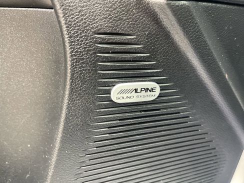 Used 2022 Dodge Challenger SXT w/ Plus Package image 32