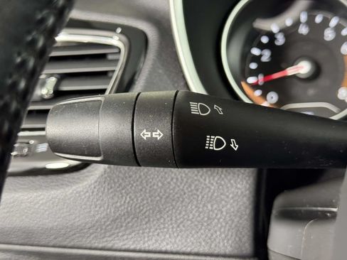 Used 2020 Jeep Compass Latitude AWD/4WD image 21