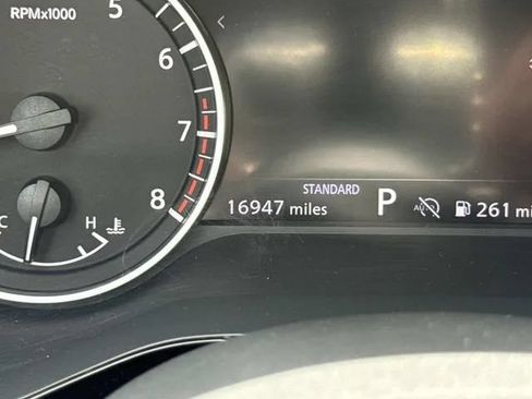 Used 2025 Nissan Pathfinder SV FWD image 47