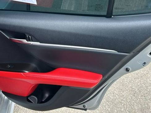 Used 2022 Toyota Camry XSE image 12