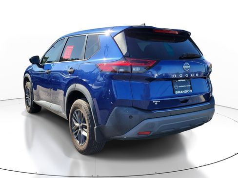 Used 2022 Nissan Rogue S FWD image 5
