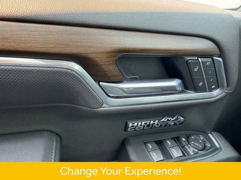 Used 2025 Chevrolet Silverado 1500 High Country w/ Technology Package AWD/4WD image 30