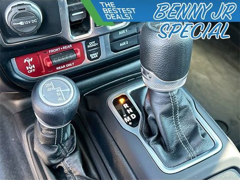 Used 2024 Jeep Gladiator Rubicon w/ Safety Group image 16