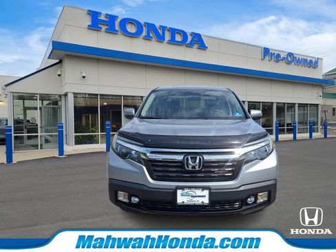 Used 2018 Honda Ridgeline Sport image 2