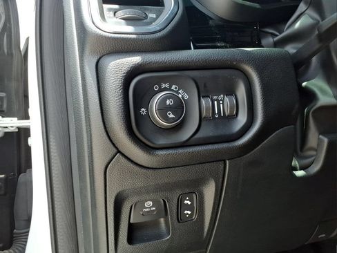 Used 2025 RAM 1500 Laramie RWD image 18