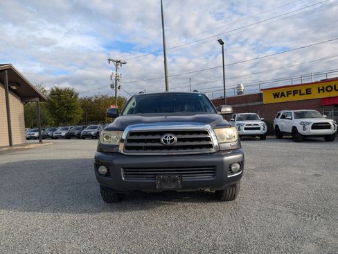 Used 2015 Toyota Sequoia SR5 image 2