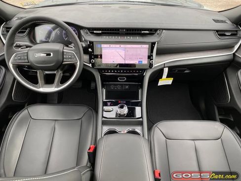 New 2026 Jeep Grand Cherokee Limited image 10