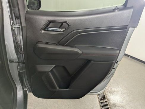 Used 2023 Chevrolet Colorado Z71 w/ Z71 Convenience Package 2 image 25