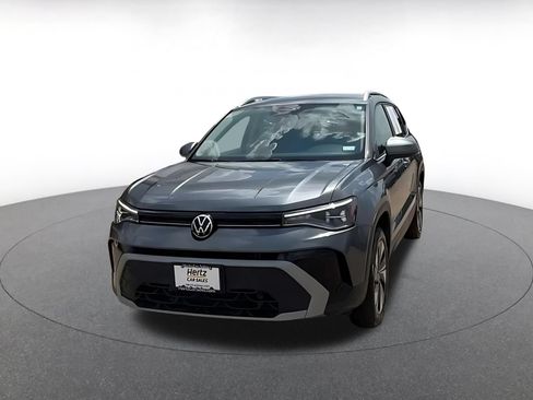 Used 2026 Volkswagen Taos SE AWD/4WD image 6