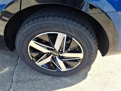 Used 2022 Kia Sorento EX image 21