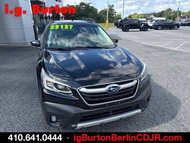 Used 2020 Subaru Outback Limited w/ Tech Package 2 AWD/4WD image 3