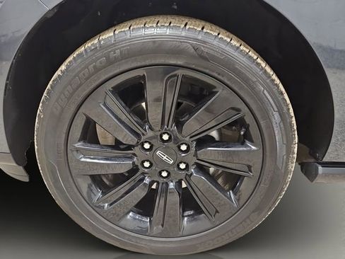 Used 2024 Lincoln Navigator Reserve image 27