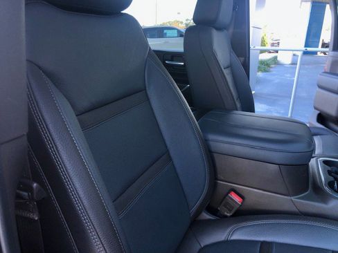 Used 2023 GMC Sierra 3500 Denali w/ Denali Ultimate Package image 30