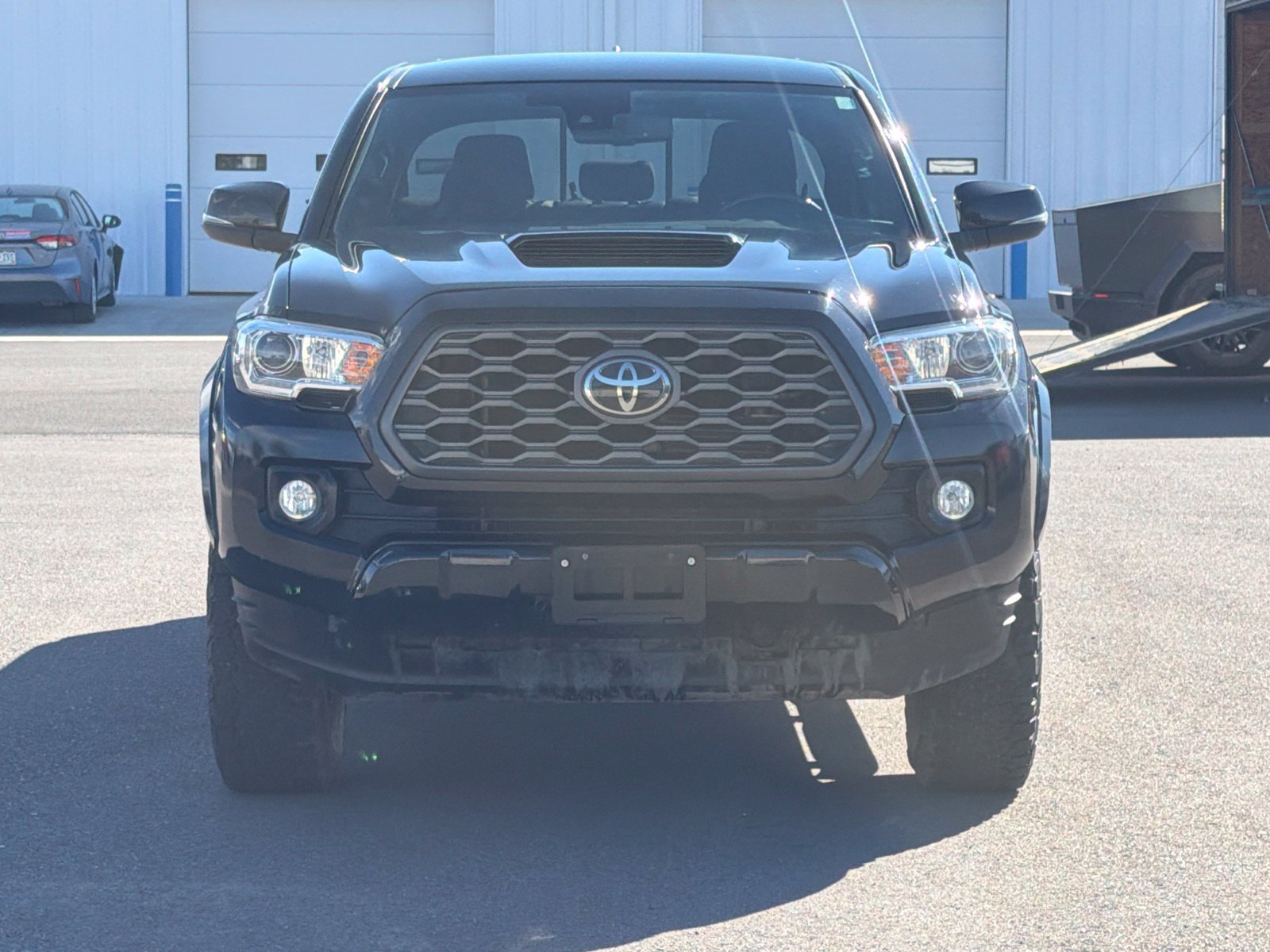 Used 2020 Toyota Tacoma TRD Sport AWD/4WD image 2
