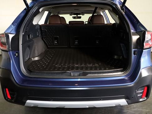 Used 2021 Subaru Outback Touring XT AWD/4WD image 29