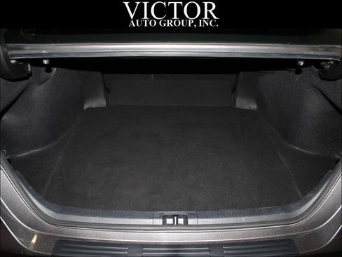 Used 2021 Toyota Camry SE FWD image 29