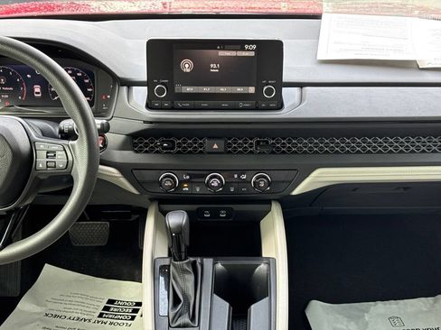 Used 2024 Honda Accord LX image 18