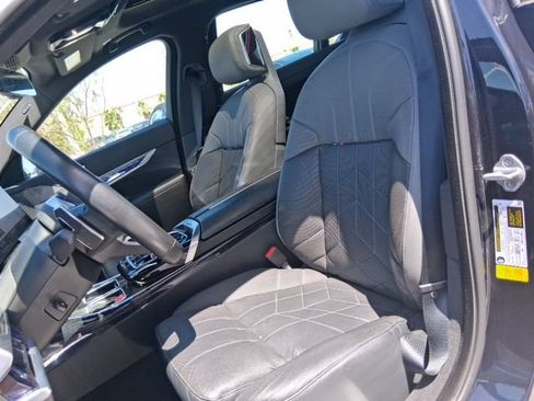 Used 2023 BMW 740i RWD image 15