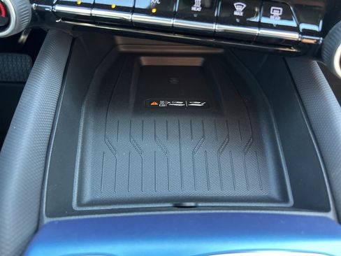 New 2026 Chevrolet Equinox EV LT w/ LPO, Blackout Package FWD image 34