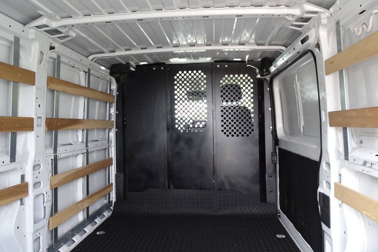 Used 2025 RAM ProMaster 2500 w/ U-Haul Equipment Group FWD image 9