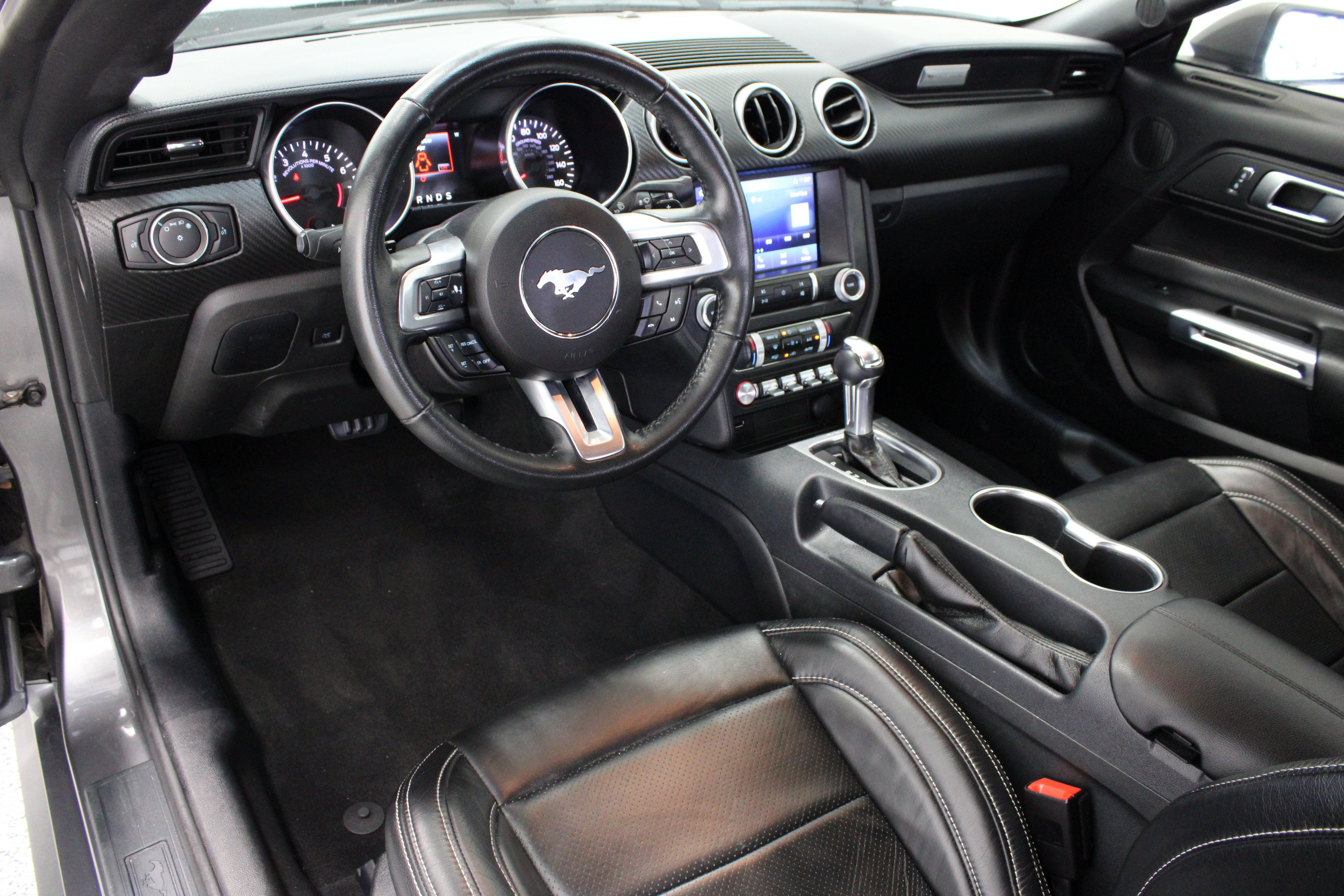 Used 2021 Ford Mustang Coupe w/ Equipment Group 101A RWD image 13