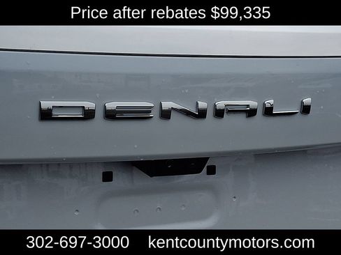 New 2026 GMC Yukon XL Denali w/ Denali Reserve Package AWD/4WD image 24