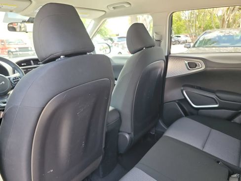 Certified 2023 Kia Soul LX FWD image 25