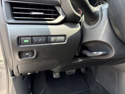 Used 2025 Nissan Sentra S FWD image 15