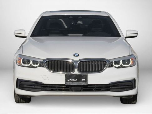 Used 2019 BMW 530i xDrive image 3