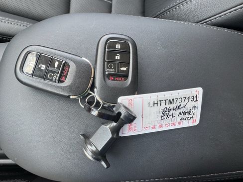 Certified 2026 Honda HR-V EX-L image 32