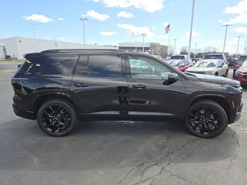 Certified 2024 Chevrolet Traverse RS w/ LPO, Floor Liner Package AWD/4WD image 24