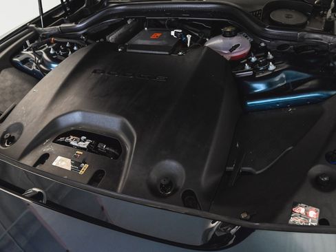 Used 2025 Dodge Charger R/T Scat Pack w/ Track Pack image 37