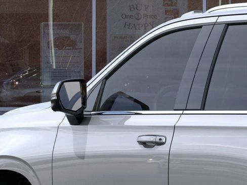 New 2026 Chevrolet Tahoe Premier image 12