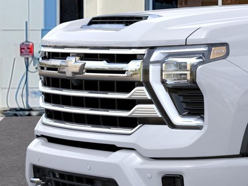 New 2025 Chevrolet Silverado 2500 High Country w/ High Country Premium Package AWD/4WD image 13