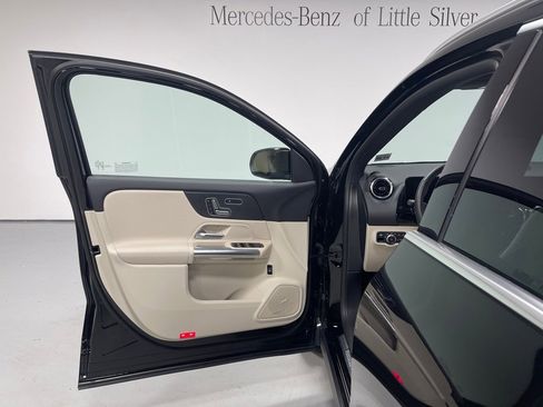 Used 2026 Mercedes-Benz GLA 250 4MATIC image 17