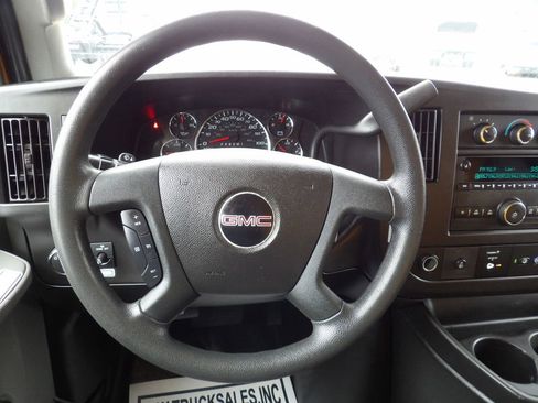 Used 2019 GMC Savana 3500 Extended w/ Driver Convenience Package image 18