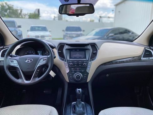 Used 2017 Hyundai Santa Fe Sport FWD image 28