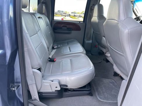 Used 2006 Ford F250 Lariat image 17