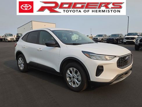 Used 2025 Ford Escape Active AWD/4WD image 1