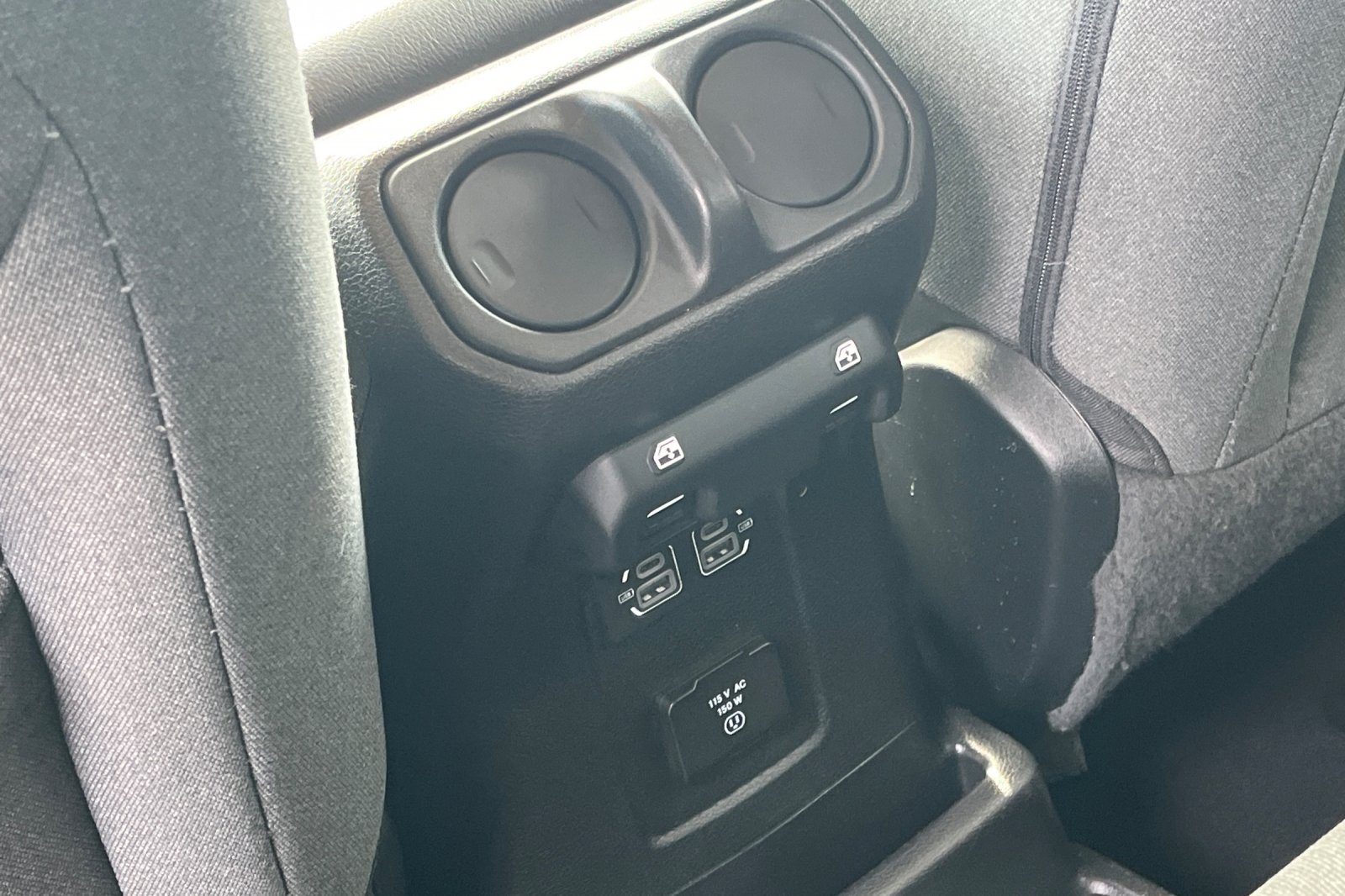 Used 2024 Jeep Wrangler Unlimited Sahara AWD/4WD image 46