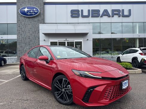 Used 2025 Toyota Camry XSE AWD/4WD image 1