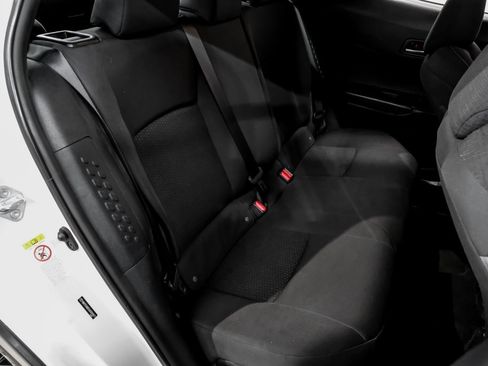 Used 2019 Toyota C-HR XLE image 43